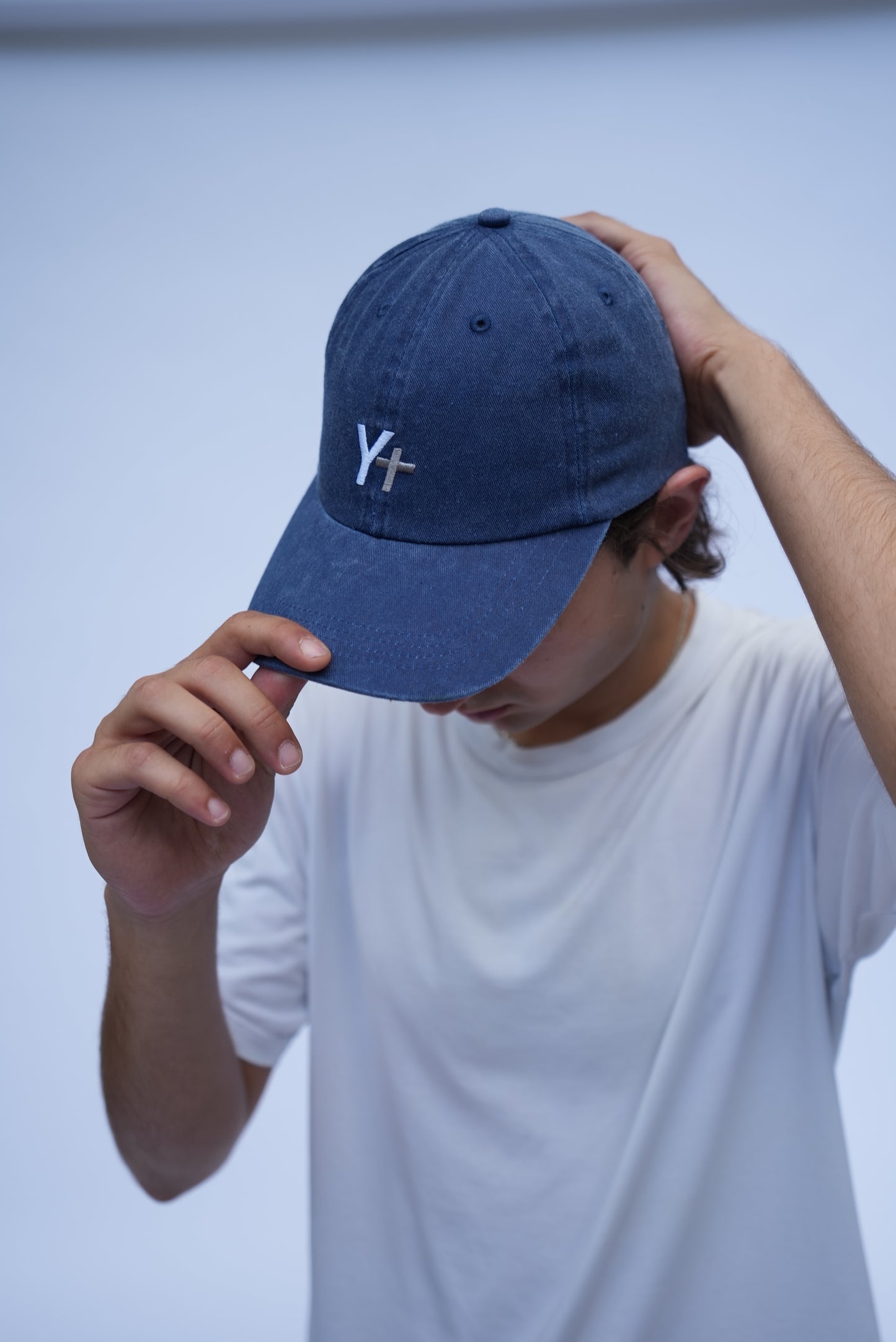 logo cap blue