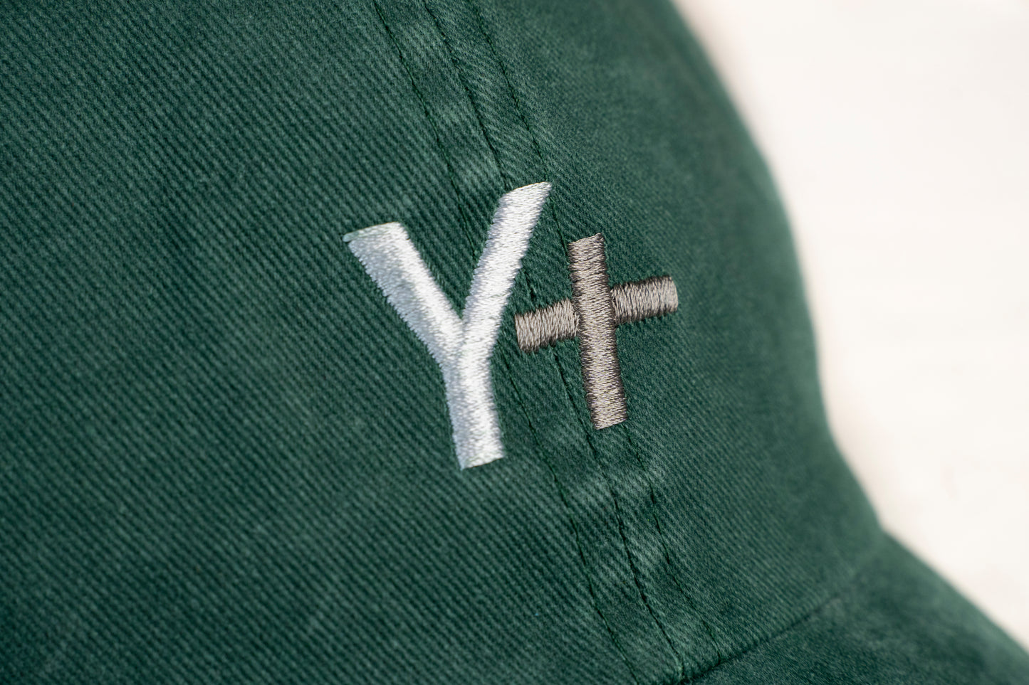 logo cap green